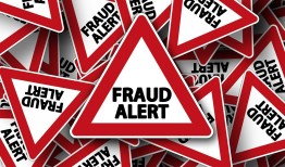 足金价一夜跌近10元，市场波动背后的真相与投资者的应对策略
