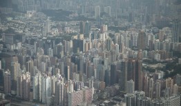 李嘉诚拟卖43个港口，商业帝国调整背后的战略考量与市场影响