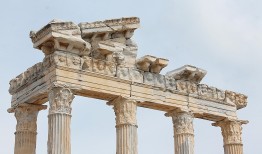 探索古代建筑的奥秘，窦窳的历史与文化价值