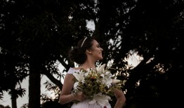 奚梦瑶与婆婆共逛商场，婆媳关系的新时代