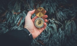 镜头下的时光魔法，探索著名摄影师的经典之作如何定格永恒瞬间