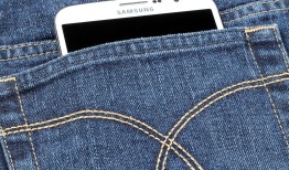 翻衣服口袋中1800万
