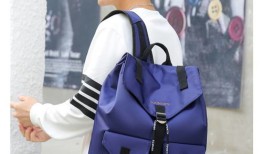 男的旅游背什么包好看