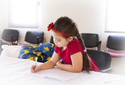 幼儿成长百科，探索孩子早期发展的关键知识