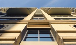 探索水泥房的高度，建筑标准与设计考量