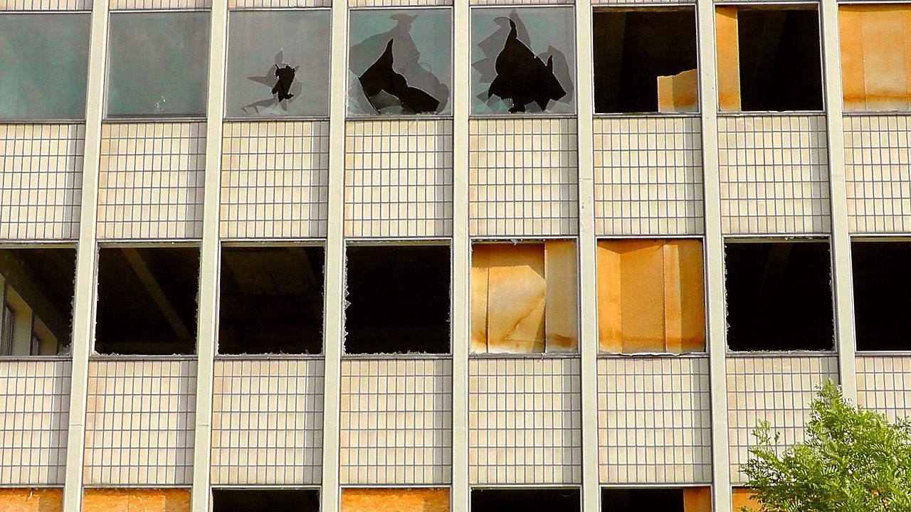 探索住宅楼的多样性，从单户住宅到摩天大楼
